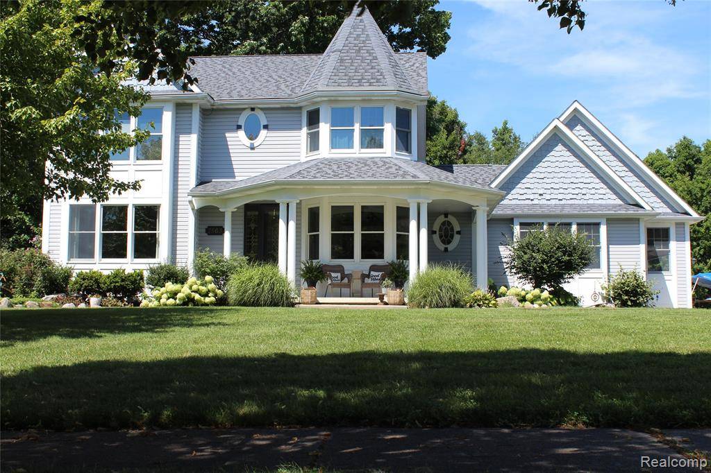 Grand Blanc, MI 48439,7563 Paradise Drive