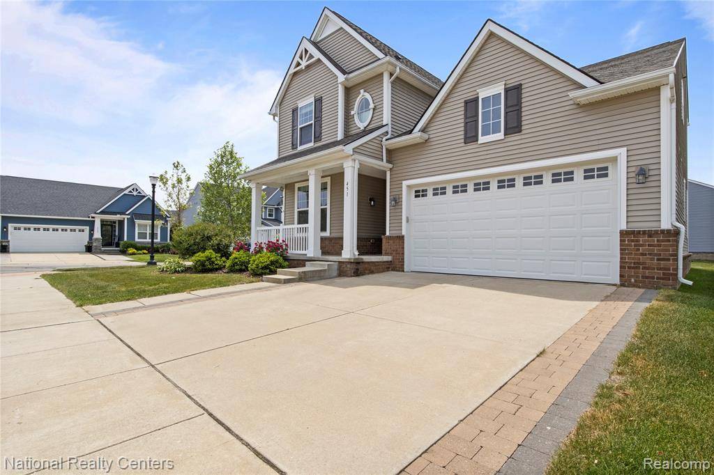 Wixom, MI 48393,451 Goodrich