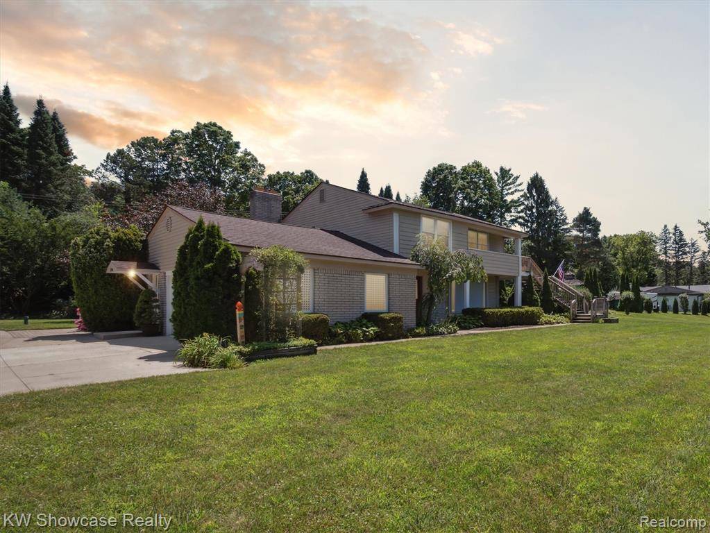 Milford Twp, MI 48381,1706 Milford Heights