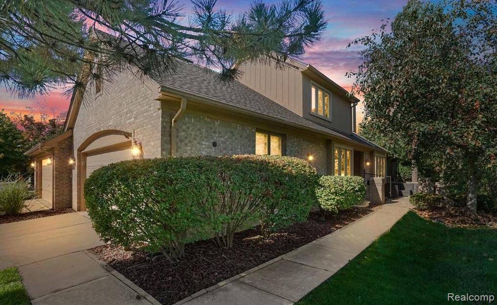 Troy, MI 48098,1211 Autumn Drive