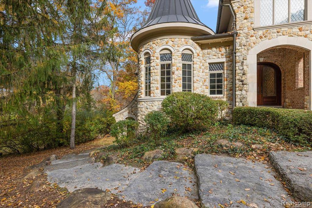 Oakland Twp, MI 48363,2541 Plum Creek Court