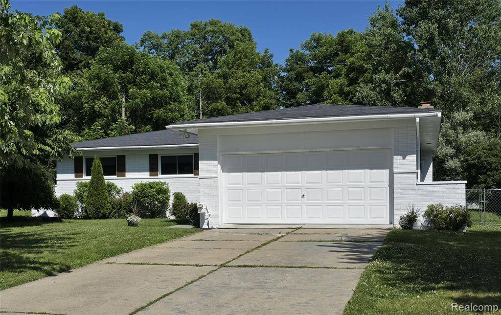 Grand Blanc Twp, MI 48439,5333 FERN Avenue