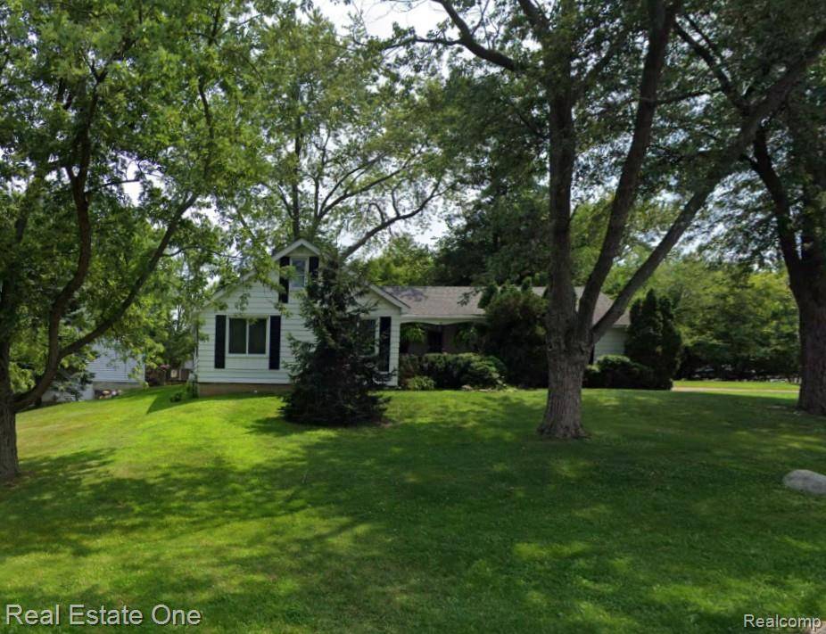 West Bloomfield Twp, MI 48323,4415 Welland Drive