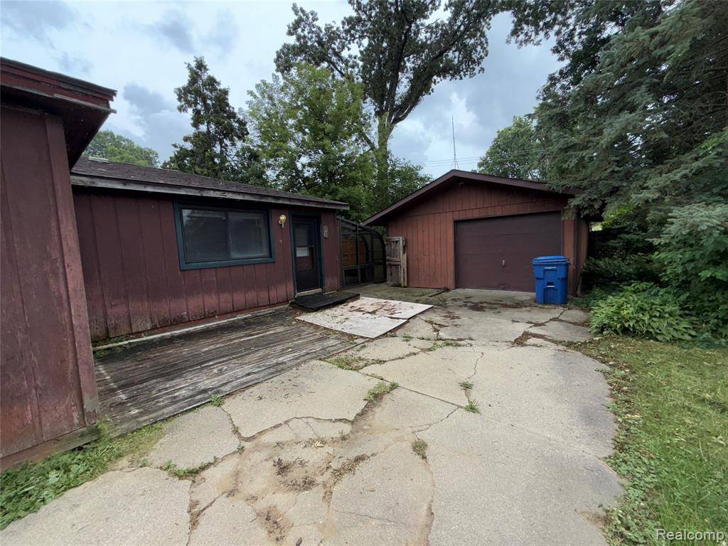 Waterford Twp, MI 48328,4841 Fenmore Avenue