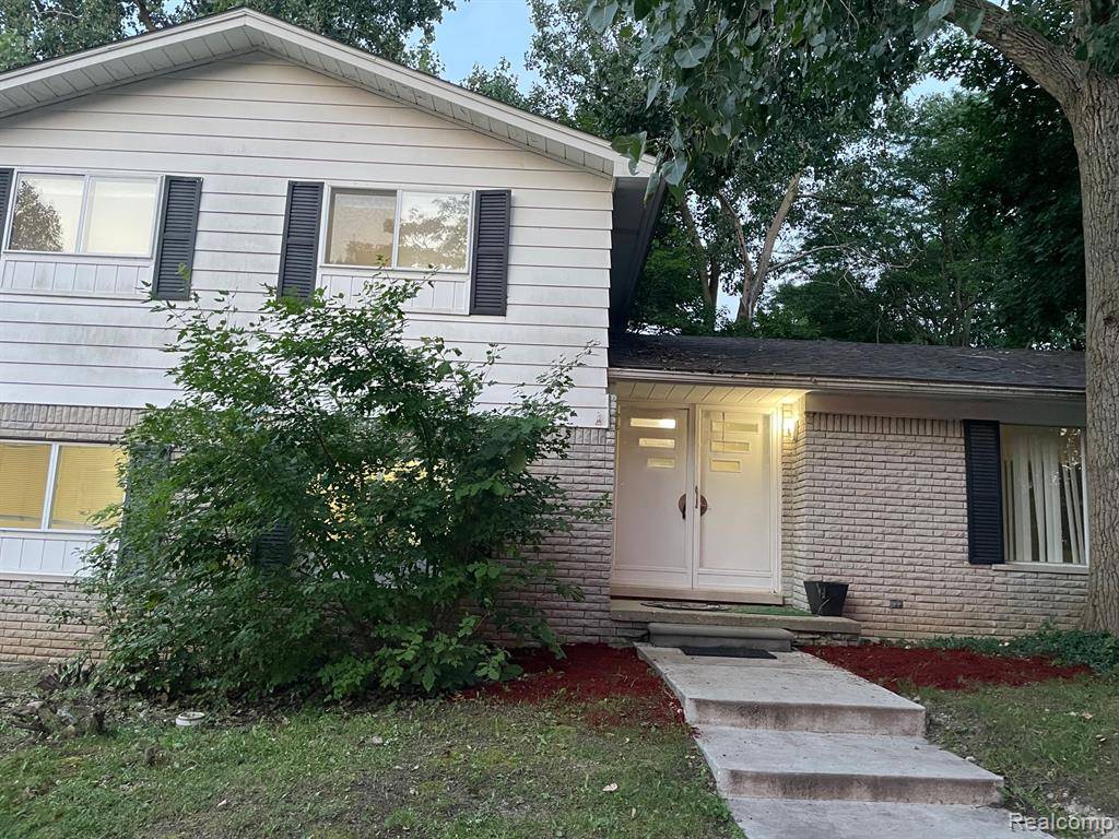 West Bloomfield Twp, MI 48322,7421 Heather Heath