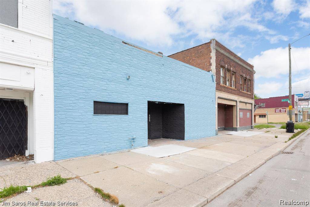 Detroit, MI 48224,16127 E WARREN Avenue