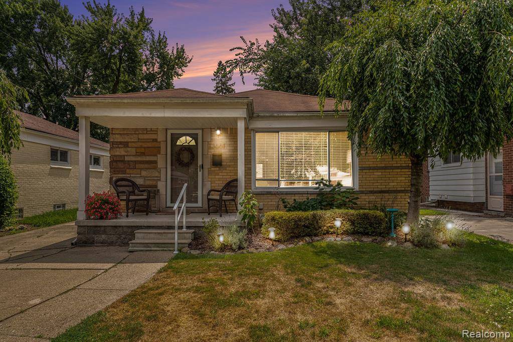Oak Park, MI 48237,13661 Elgin Street