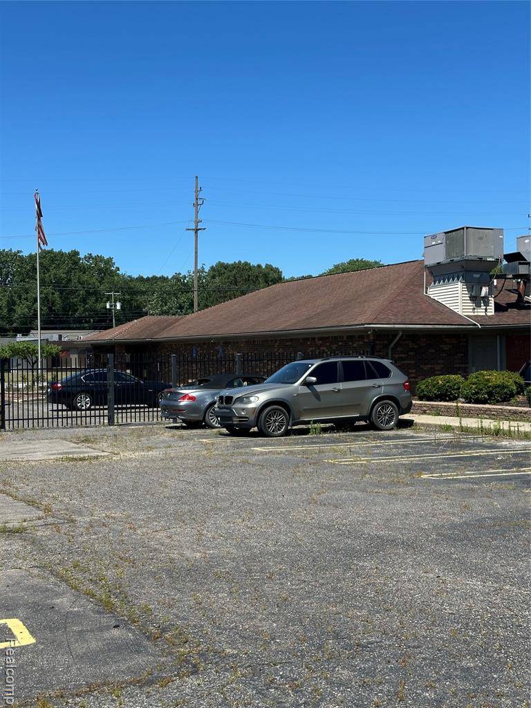Southfield, MI 48033,23380 Telegraph Road