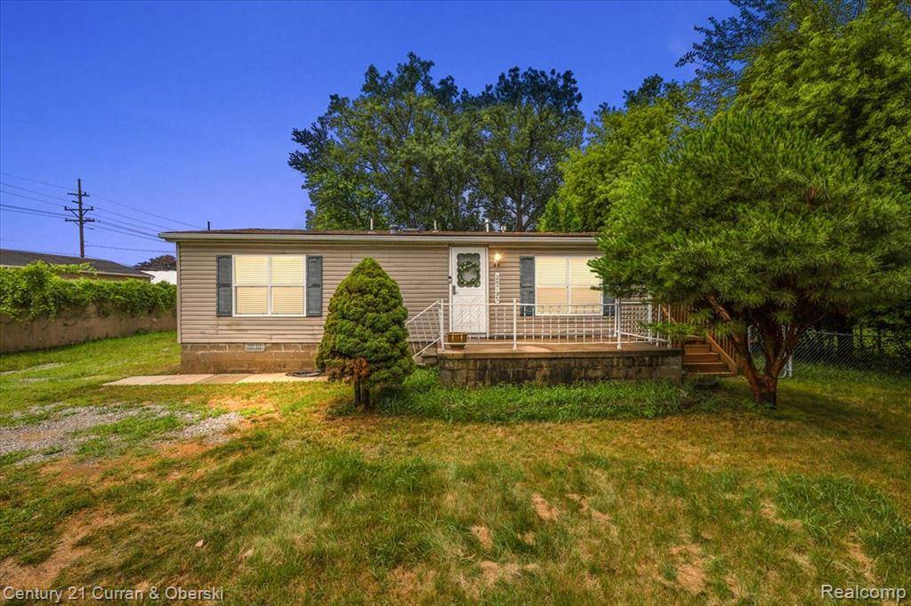 Farmington Hills, MI 48336,20795 Orchard Lake Road
