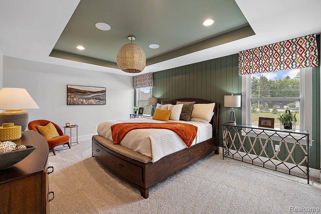 Shelby Twp, MI 48315,13768 EAGLES WAY Drive