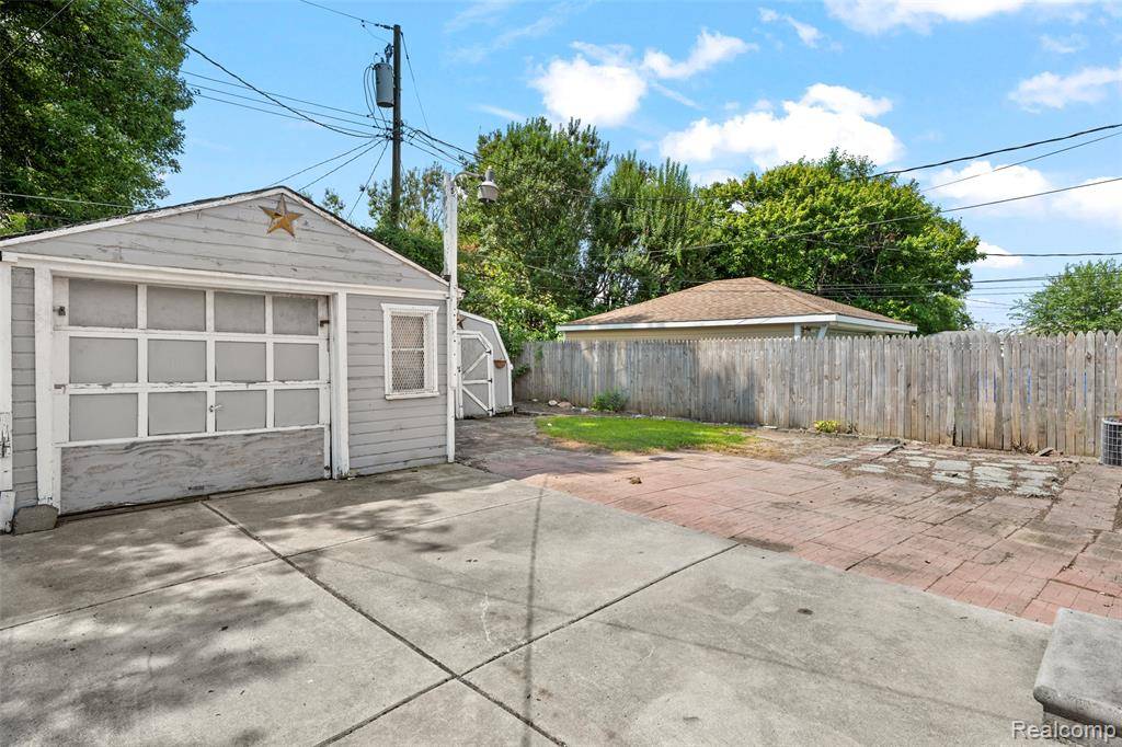 Warren, MI 48091,6826 Republic Avenue