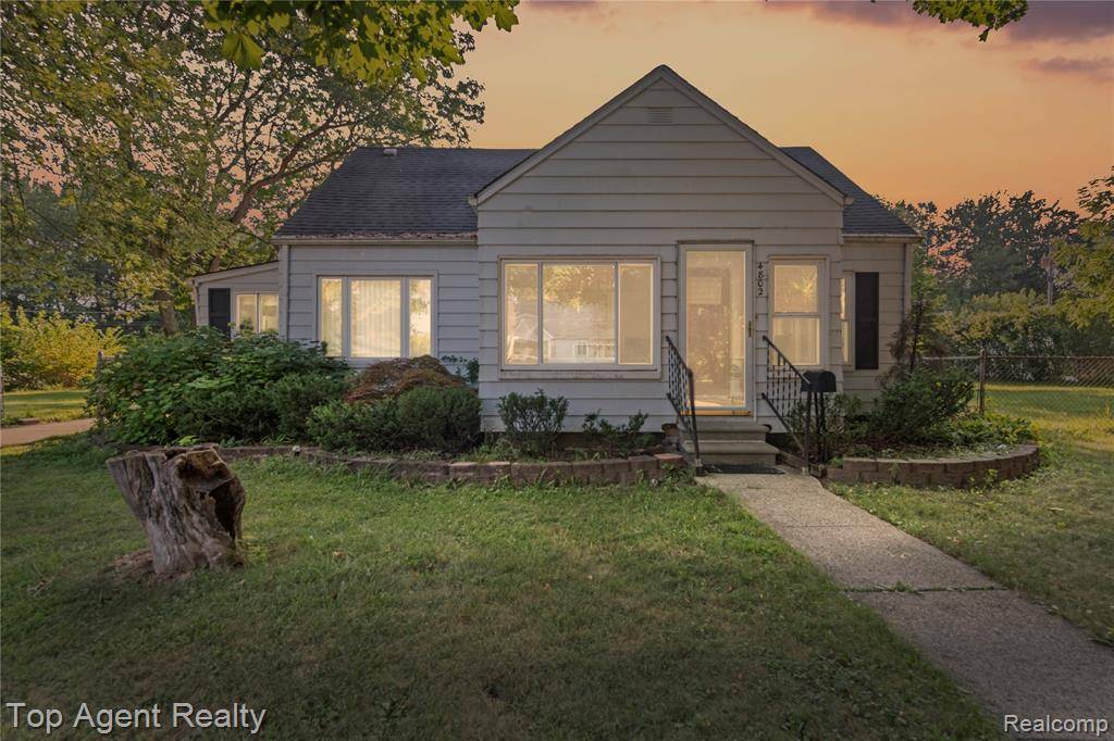 Dearborn Heights, MI 48125,4802 Hazel Street