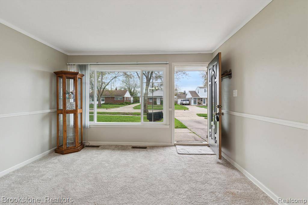 Riverview, MI 48193,18575 Hinton Street
