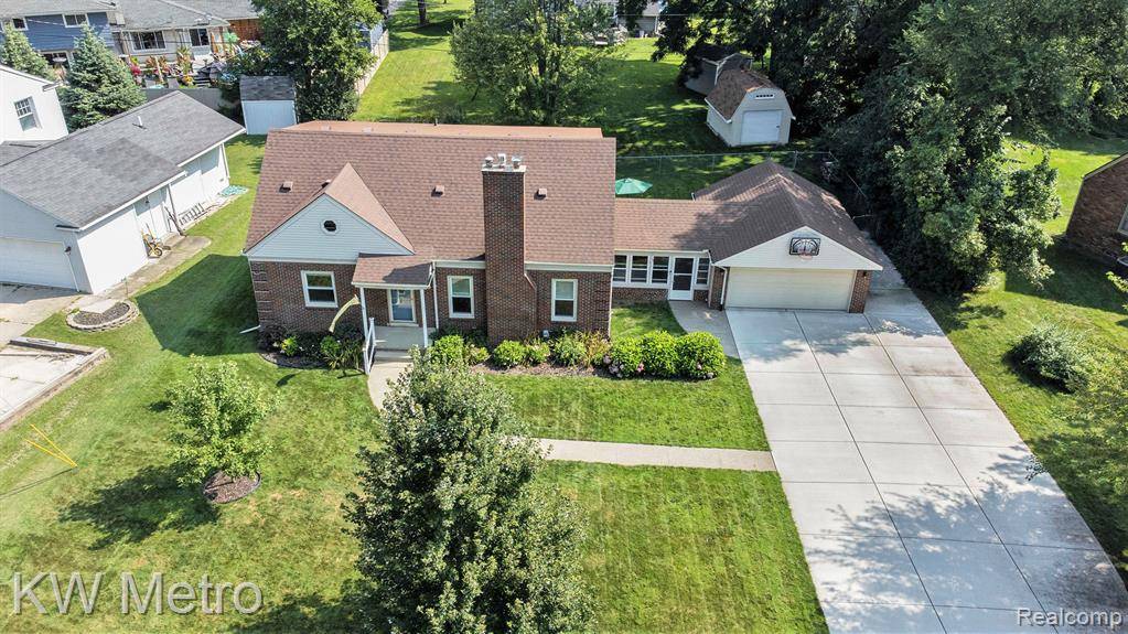 Waterford Twp, MI 48328,449 Shoreview Drive