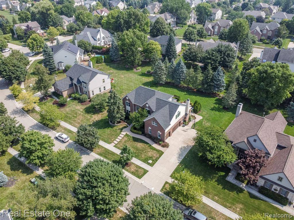 Commerce Twp, MI 48382,2179 Applebrook Drive