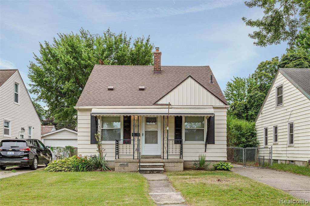 Royal Oak, MI 48067,912 N Edison Avenue