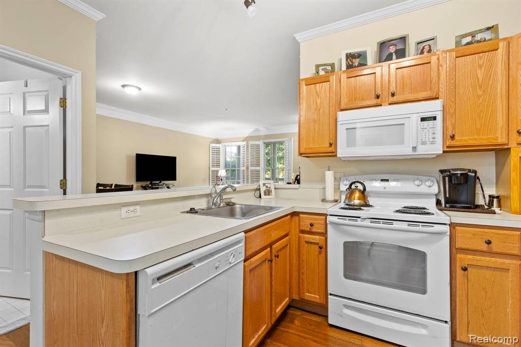 Canton Twp, MI 48188,304 Constitution Street