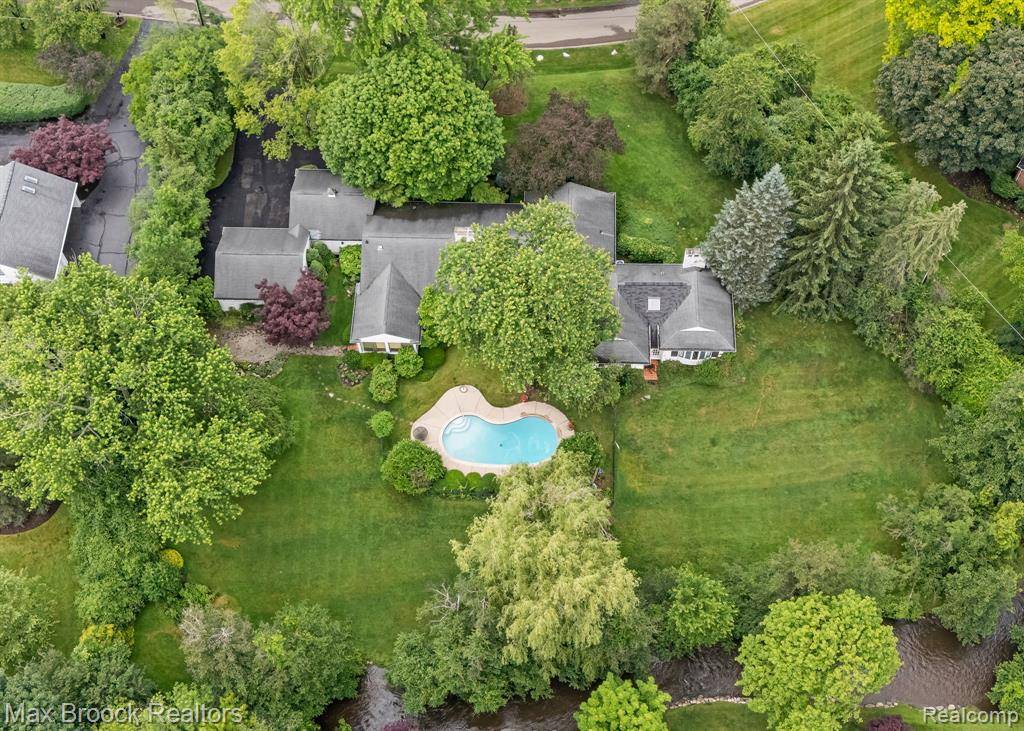 Bloomfield Hills, MI 48304,130 Endicott Road
