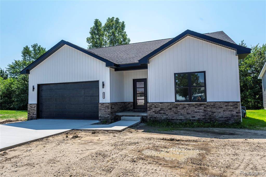 Carleton Vlg, MI 48117,1377 Cedarcrest Drive