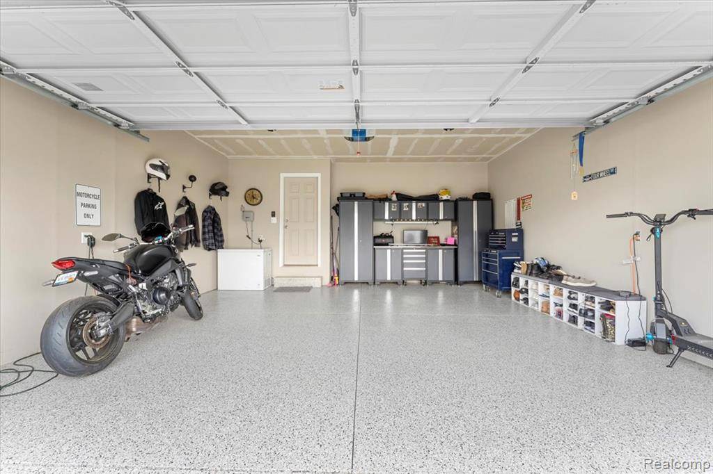 Berlin Twp, MI 48166,9064 Rock Harbor Drive