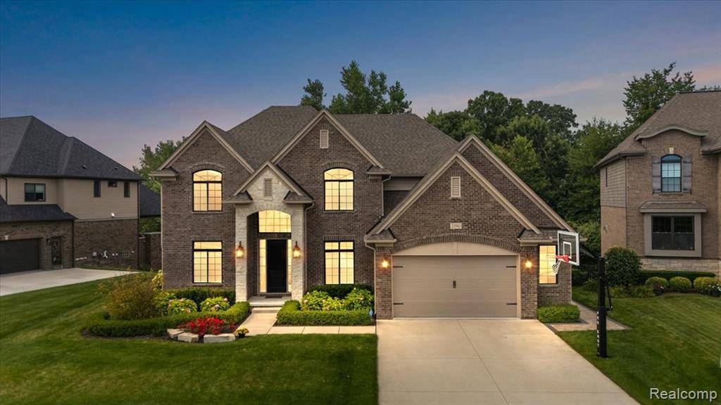 Macomb Twp, MI 48044,21943 Anita Way E
