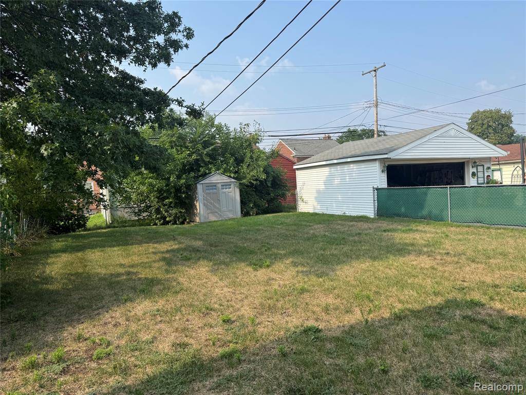 Dearborn, MI 48128,22928 Lodge Lane