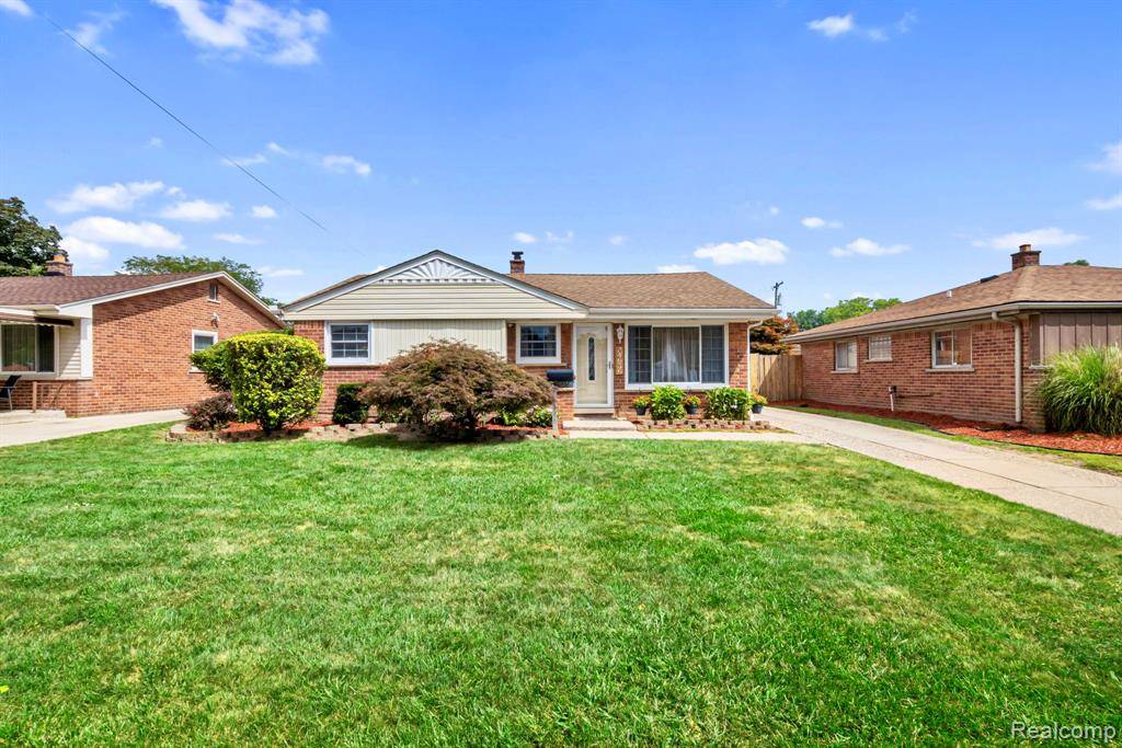 Dearborn Heights, MI 48125,24636 Pennie Street