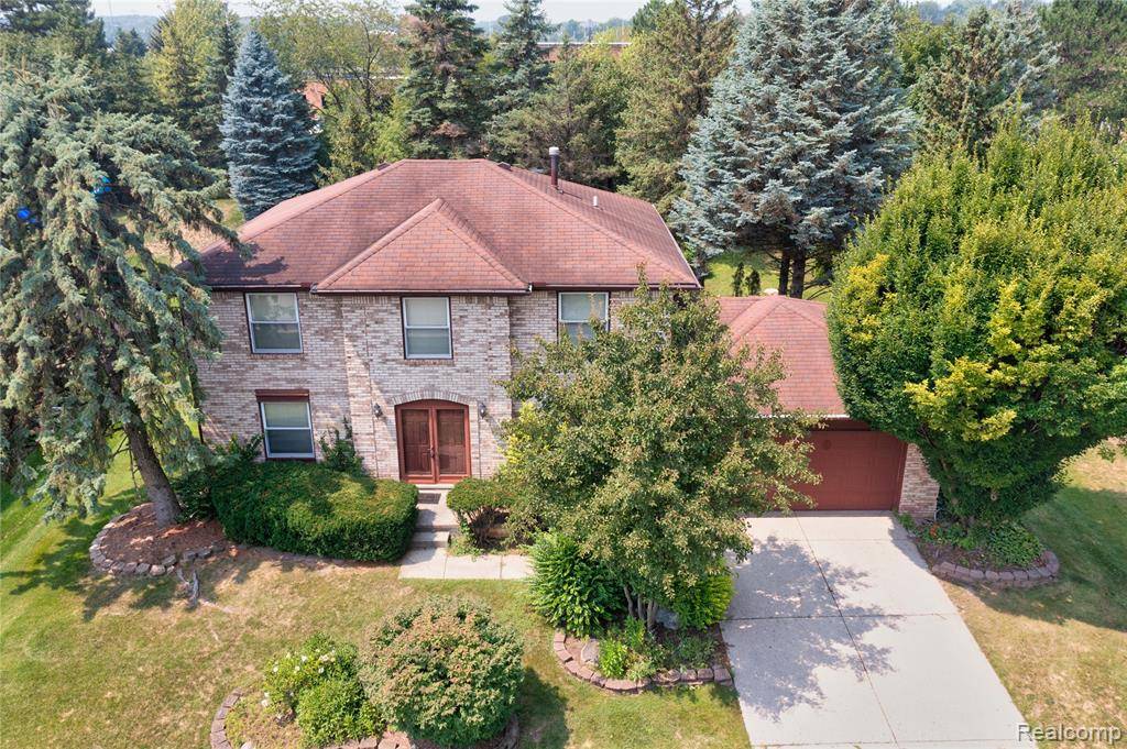 Novi, MI 48375,23823 Hickory Grove Lane