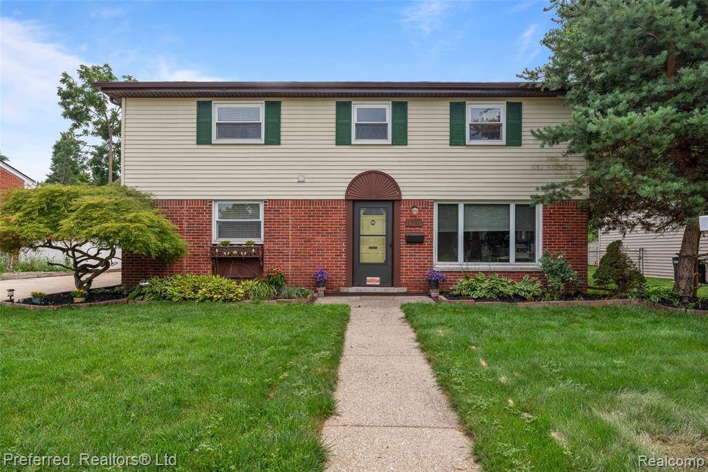 Livonia, MI 48152,19236 Osmus Street