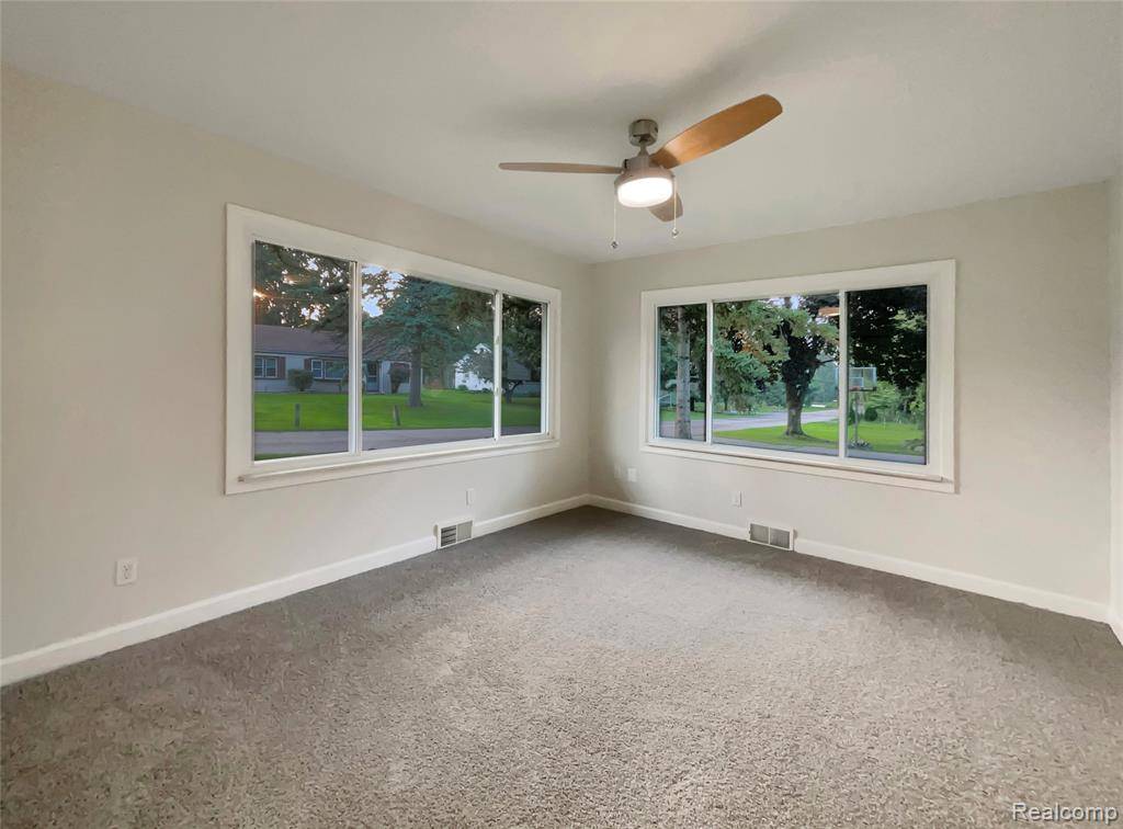 Novi, MI 48375,26018 Whipple Street