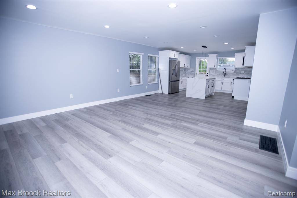 Ferndale, MI 48220,3111 MINERVA Street
