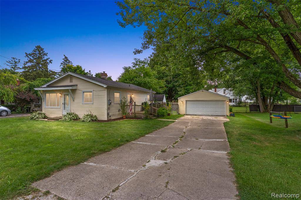 Grand Blanc, MI 48507,2334 Bradford Drive