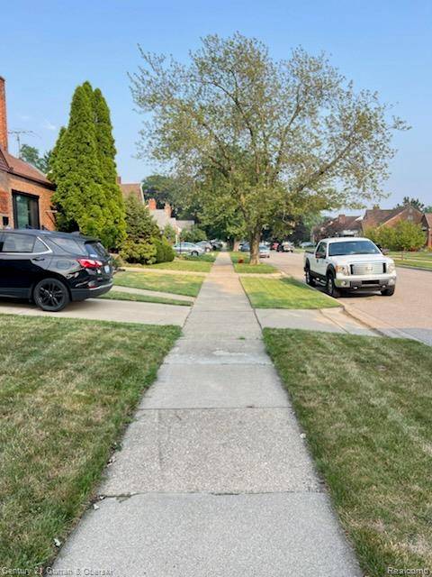 Allen Park, MI 48101,15802 Thomas Avenue