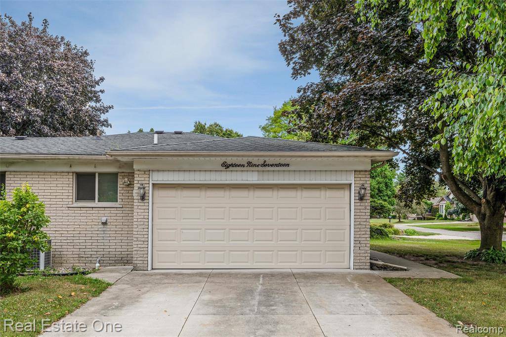 Clinton Twp, MI 48036,18917 Monica Drive