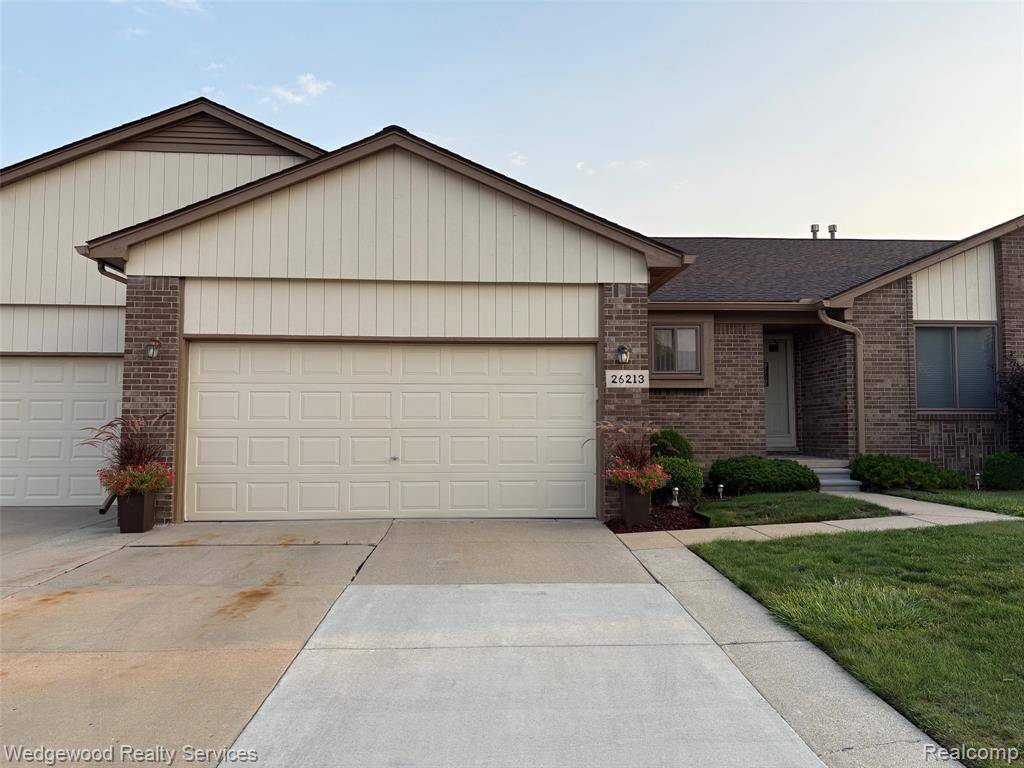 Chesterfield Twp, MI 48051,26213 Annagrove Lane 21 81