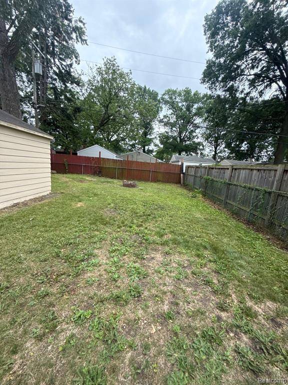Dearborn Heights, MI 48125,25211 Hopkins Street