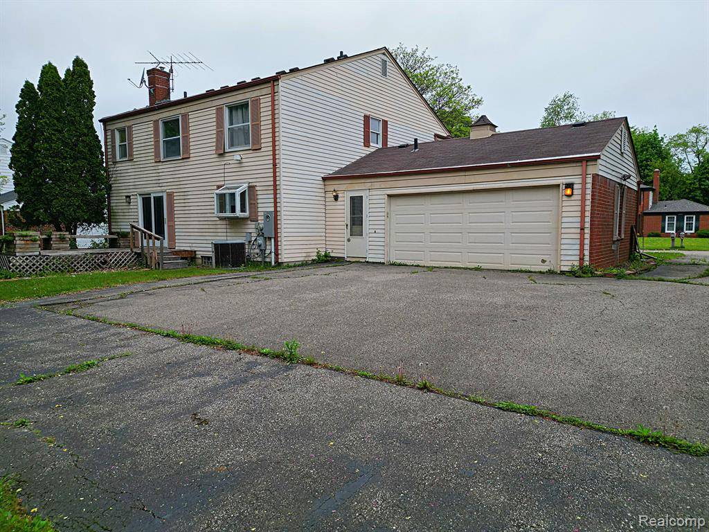 West Bloomfield Twp, MI 48323,4003 OLD DOMINION Drive