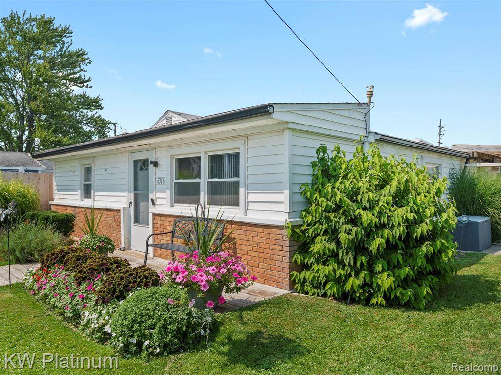 Clay Twp, MI 48001,6316 Marina Drive