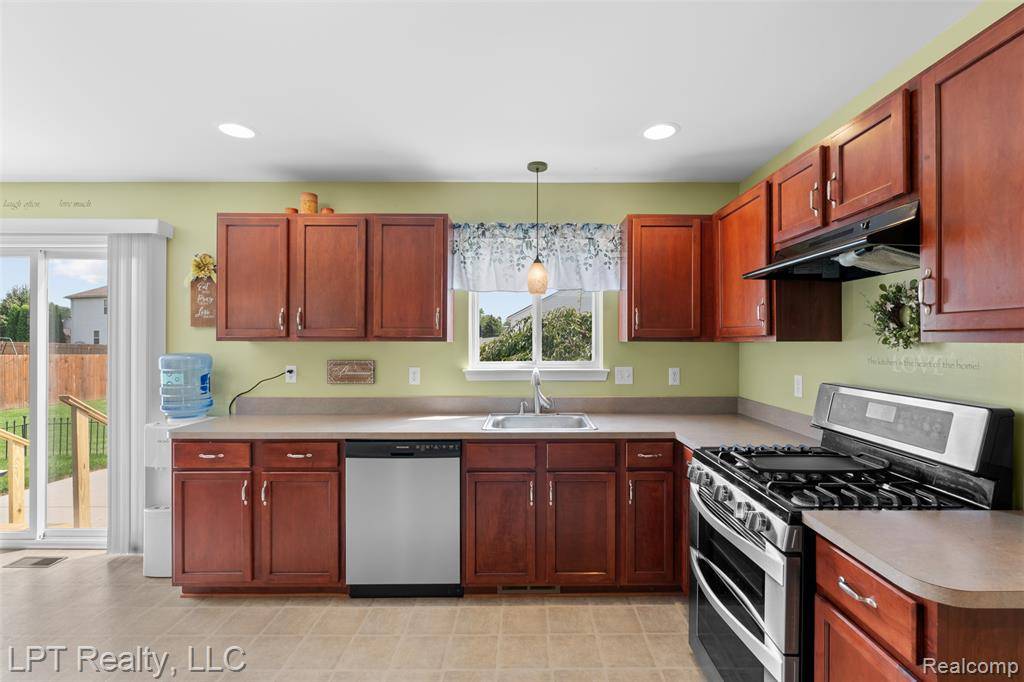 Grand Blanc, MI 48439,5341 Northwood Road