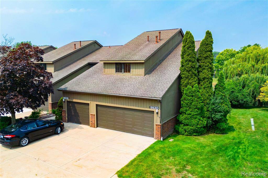 Grosse Ile Twp, MI 48138,9830 Hawthorne Glen Drive