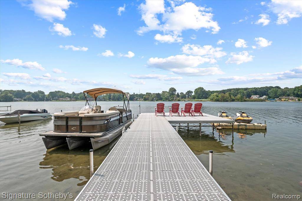White Lake Twp, MI 48383,415 HILLWOOD