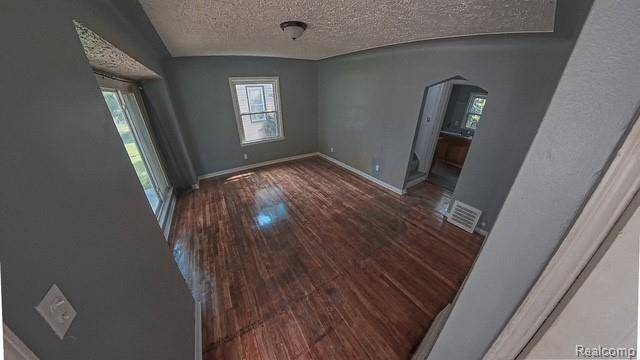 Detroit, MI 48219,18411 Grandville Avenue