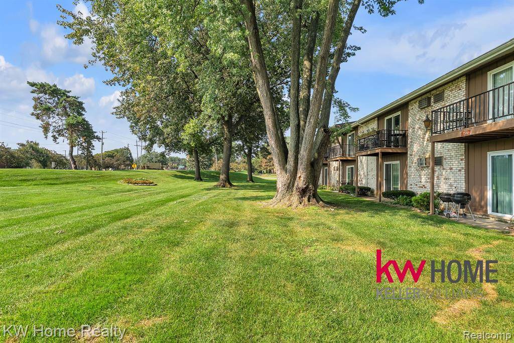 Westland, MI 48185,7330 Woodview Street 2