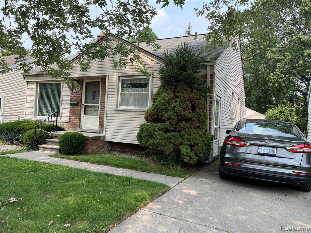 Royal Oak, MI 48073,3328 Ravena Avenue