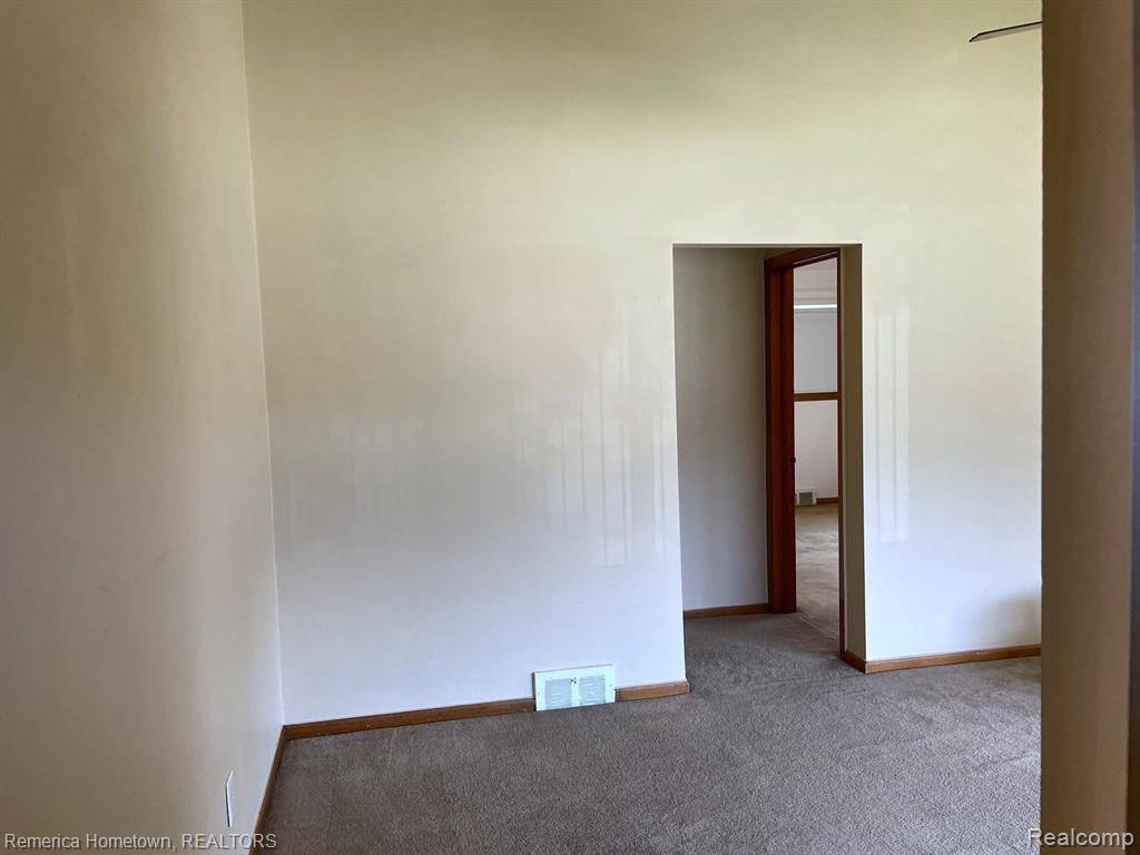 Westland, MI 48185,32804 Mackenzie Drive