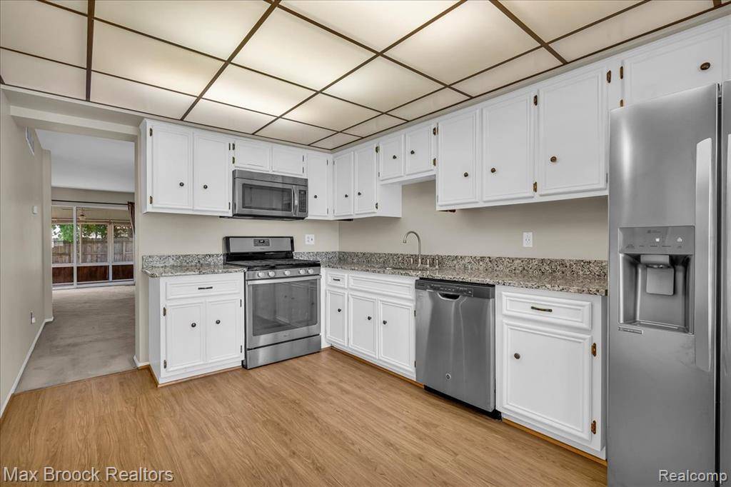 Rochester Hills, MI 48309,172 Longford Drive