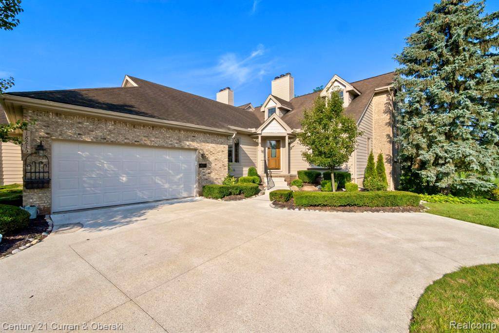 Northville, MI 48168,18215 Blue Heron Drive W