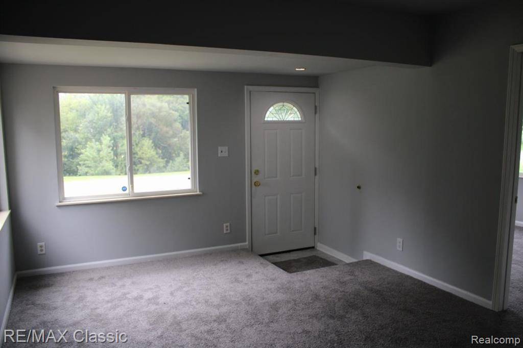 Redford Twp, MI 48239,15478 Lola Drive