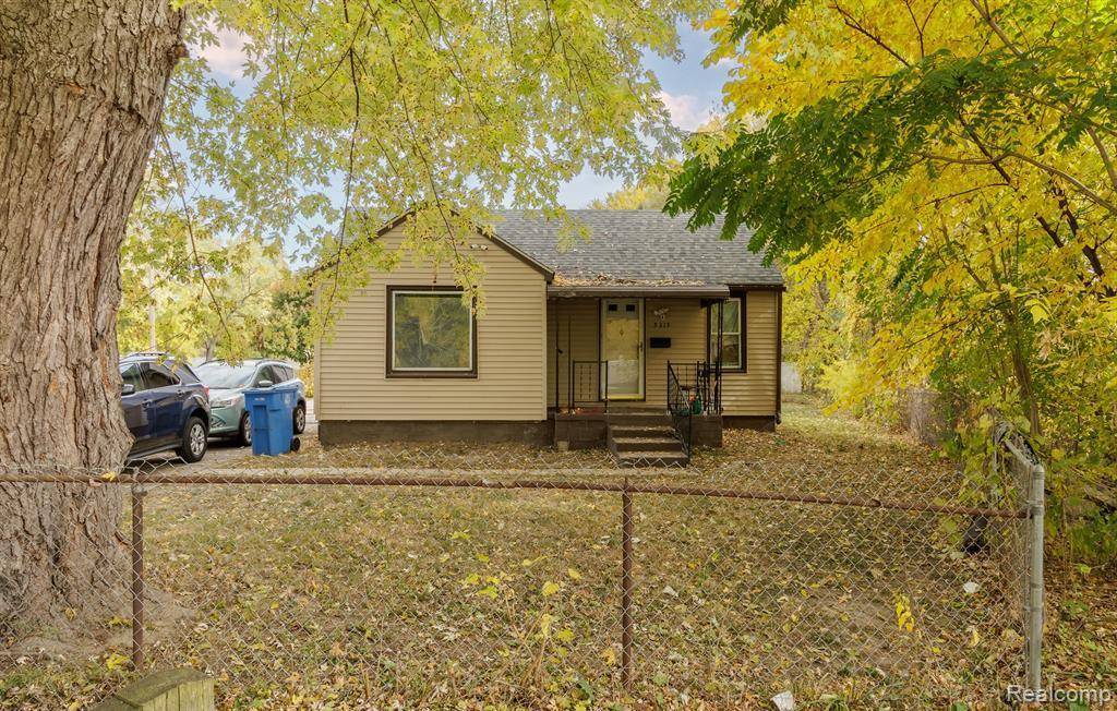 Dearborn Heights, MI 48125,5315 Edgewood Street