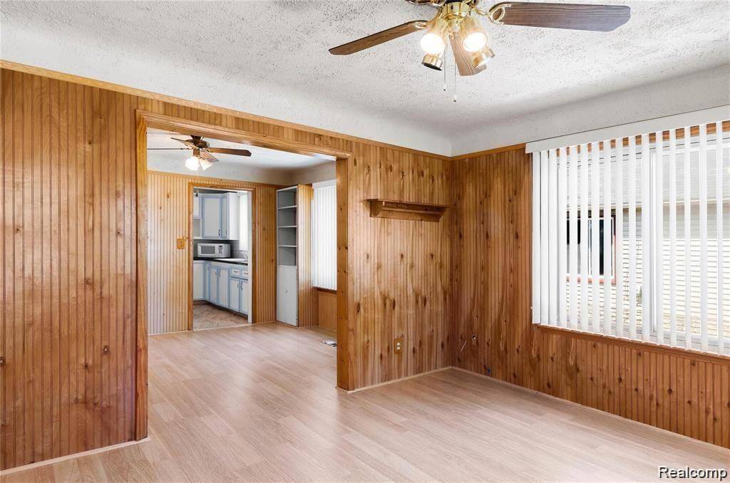 Dearborn Heights, MI 48125,26613 ANNAPOLIS Street